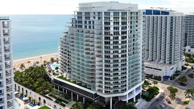 Four Seasons Hotel